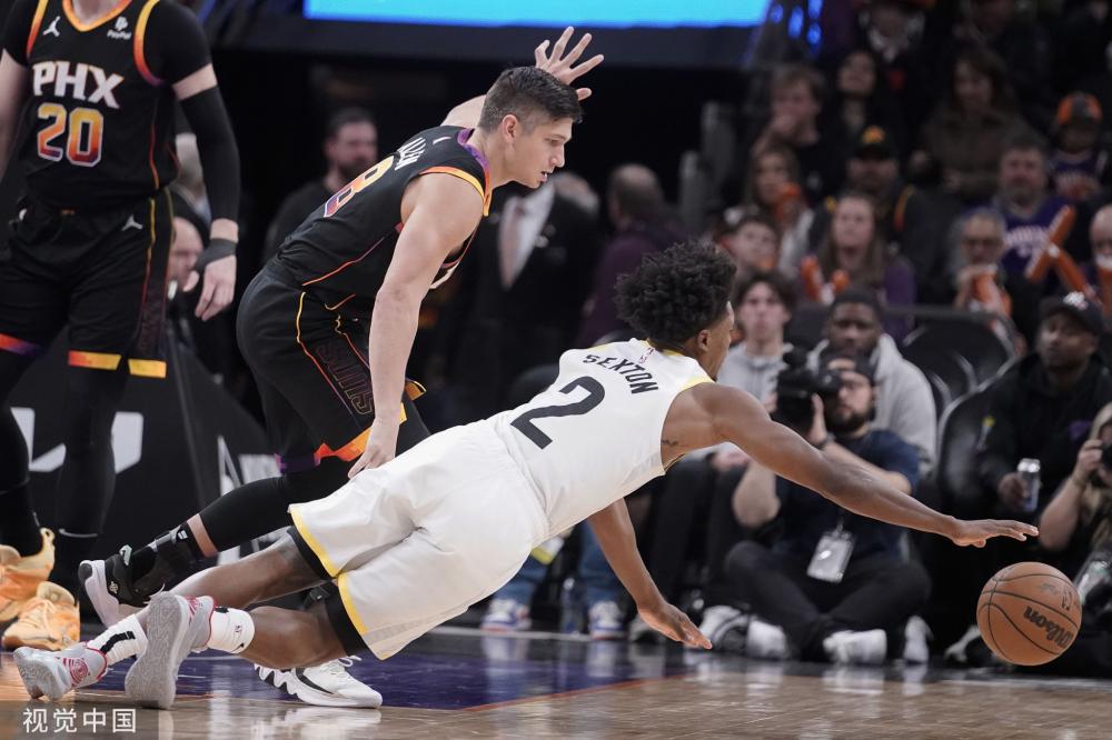 皮球应声入 皮球应声入